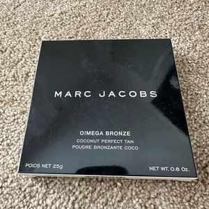 Marc Jacobs Omega Bronze 104 Tan-Tastic! New in Box. Never used